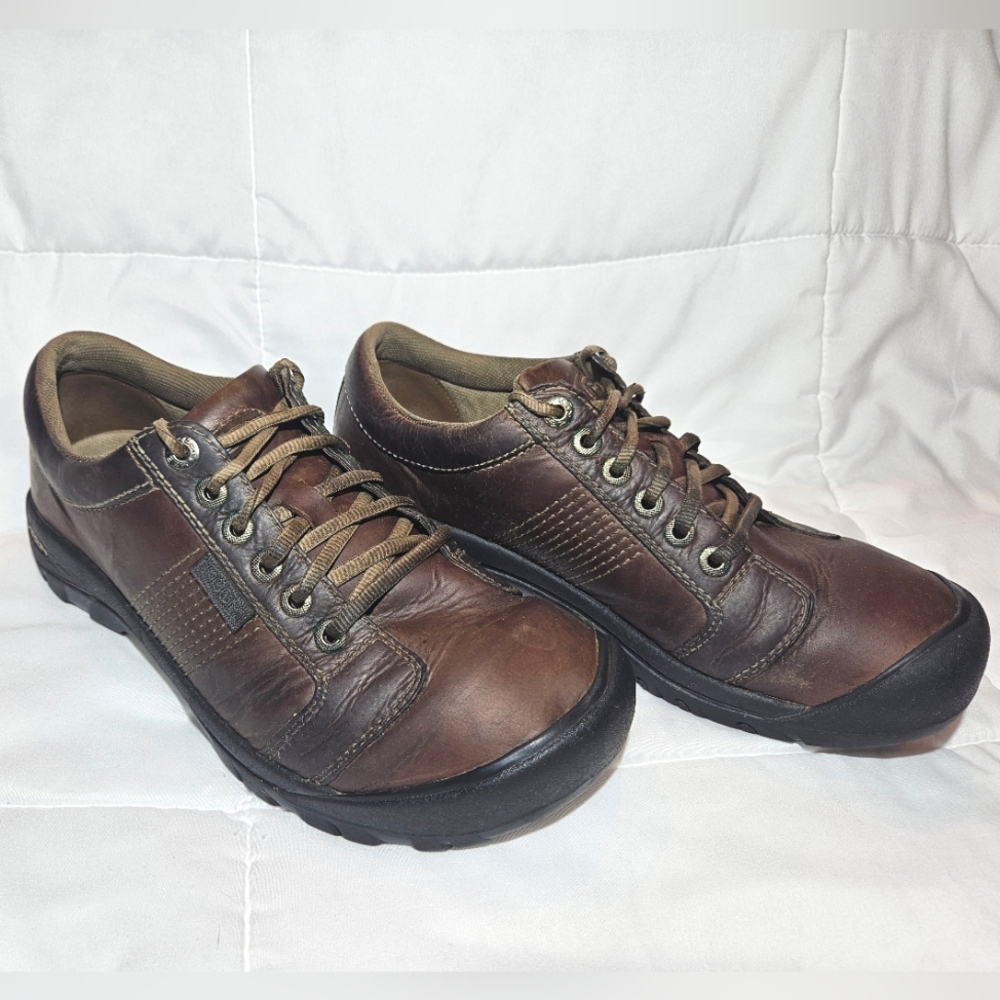 KEEN Men's Austin Low Height Leather Oxfords Size 10 US